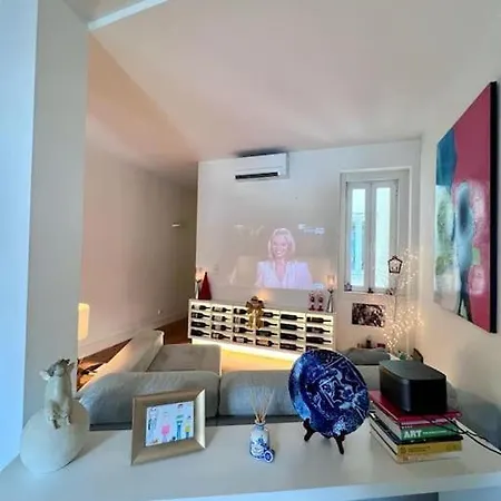 Apartment With Terrace 5 Minutes From Marques De Pombal Lisbon