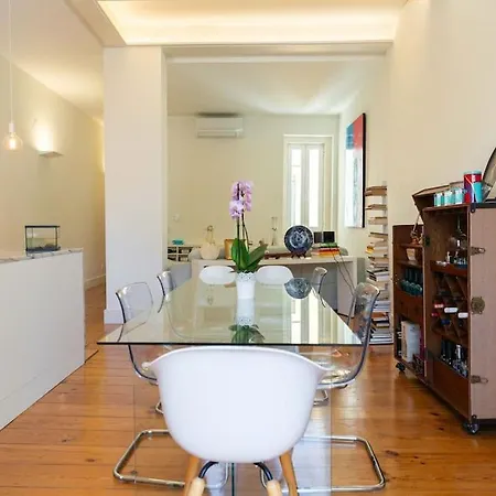 Apartment With Terrace 5 Minutes From Marques De Pombal