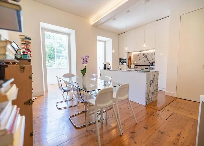 With Terrace 5 Minutes From Marques De Pombal Lisboa