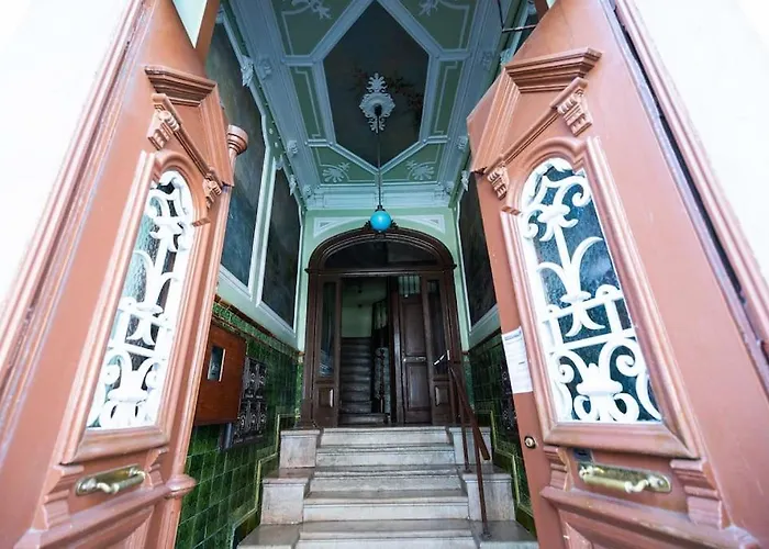 With Terrace 5 Minutes From Marques De Pombal * Lisboa